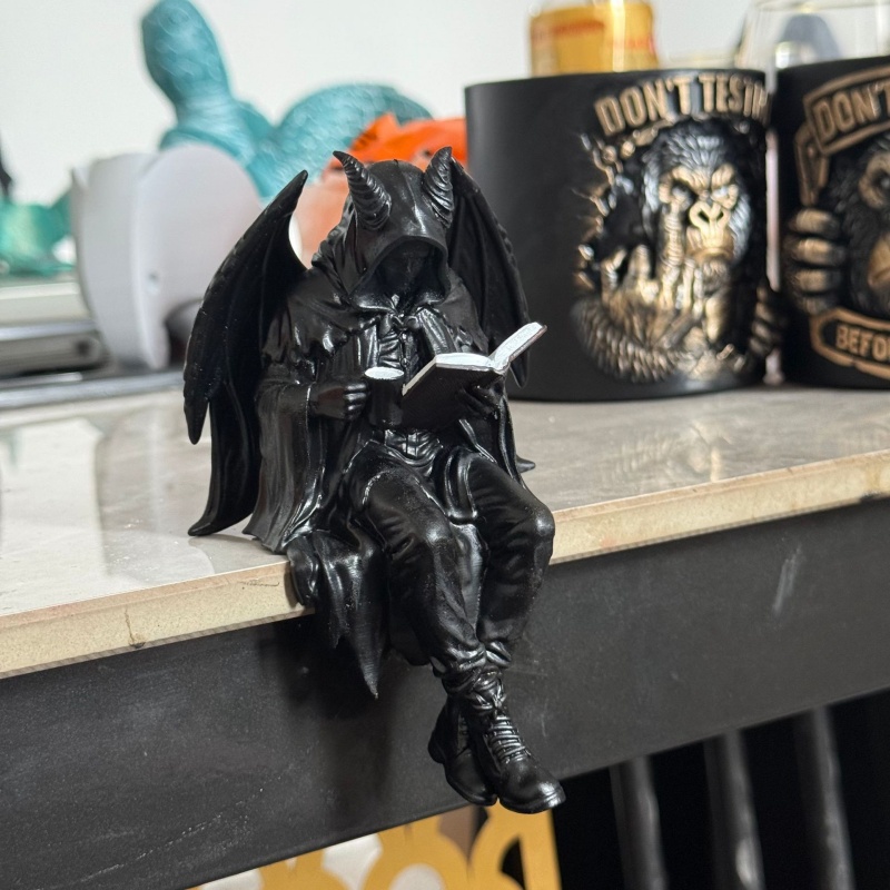 Gothic Demon Reading Book Shel - đánh giá và giá Desk Setup Black